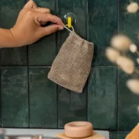 rangement crochet salle de bain