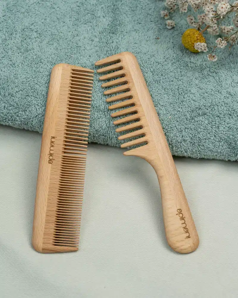 peignes naturels en bois