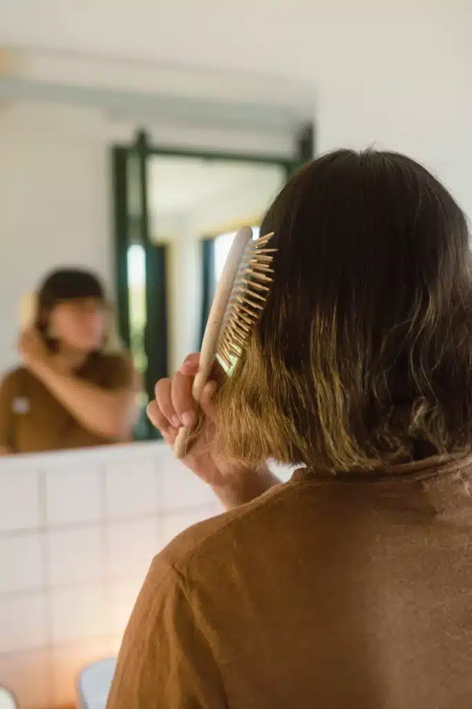 nettoyer sa brosse à cheveux