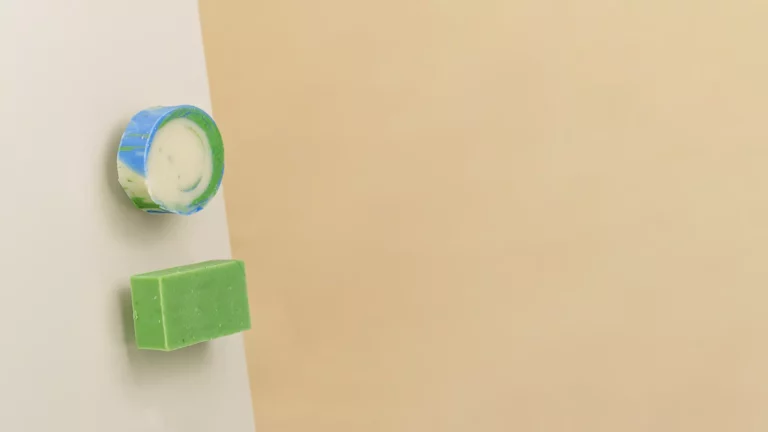 porte-savon aimanté ne tient pas