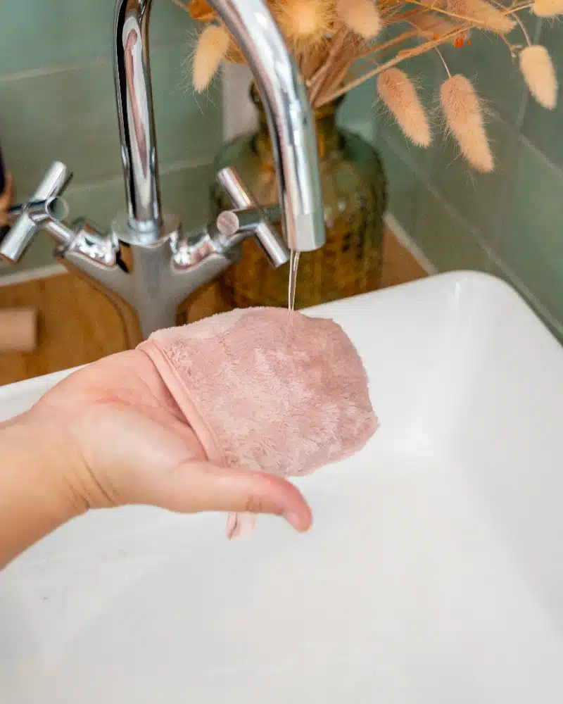 gant de toilette demaquillant reutilisable