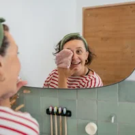 gant nettoyant visage