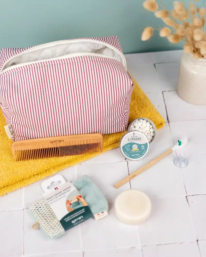 kit essentiels de voyage toilette